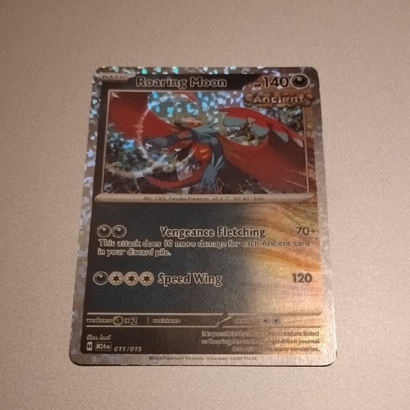 Roaring Moon Pokmon Card